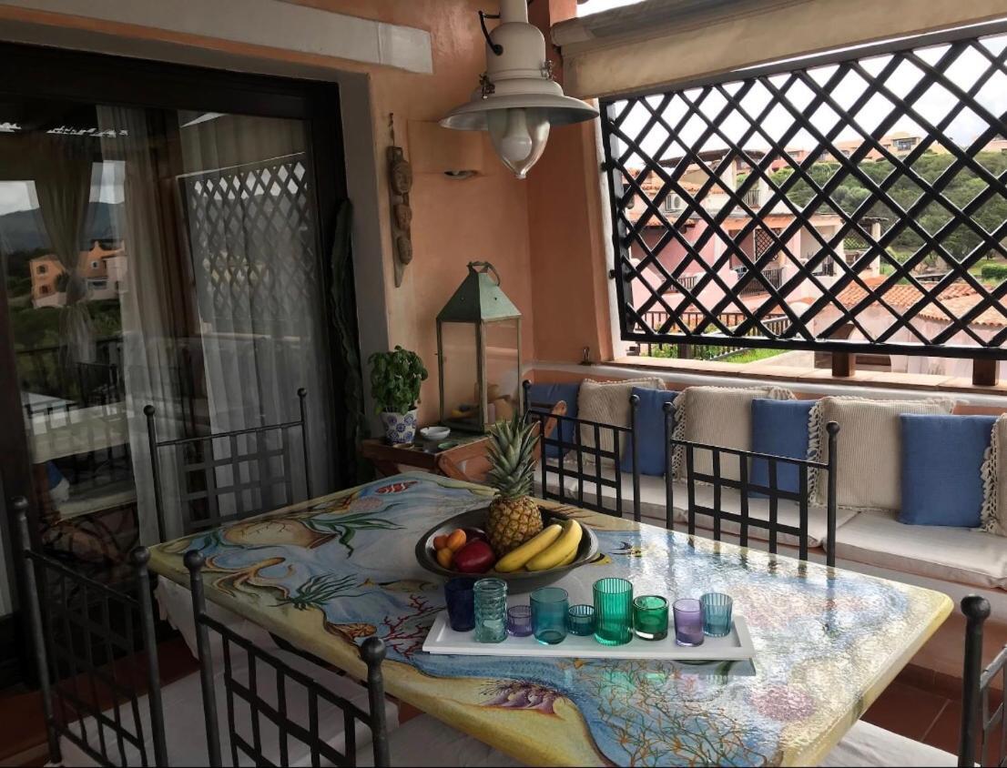 ポルト・チェルボCala Del Faro - Casa Di Mareアパートメント エクステリア 写真