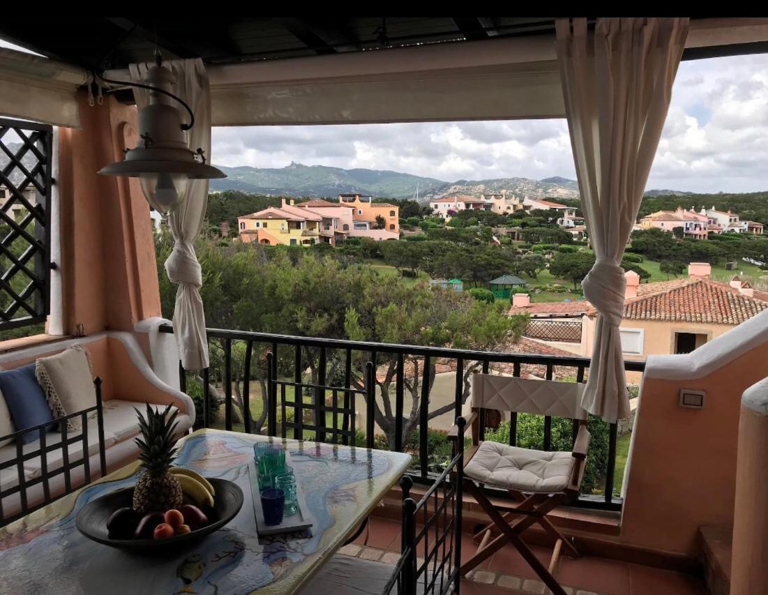 ポルト・チェルボCala Del Faro - Casa Di Mareアパートメント エクステリア 写真