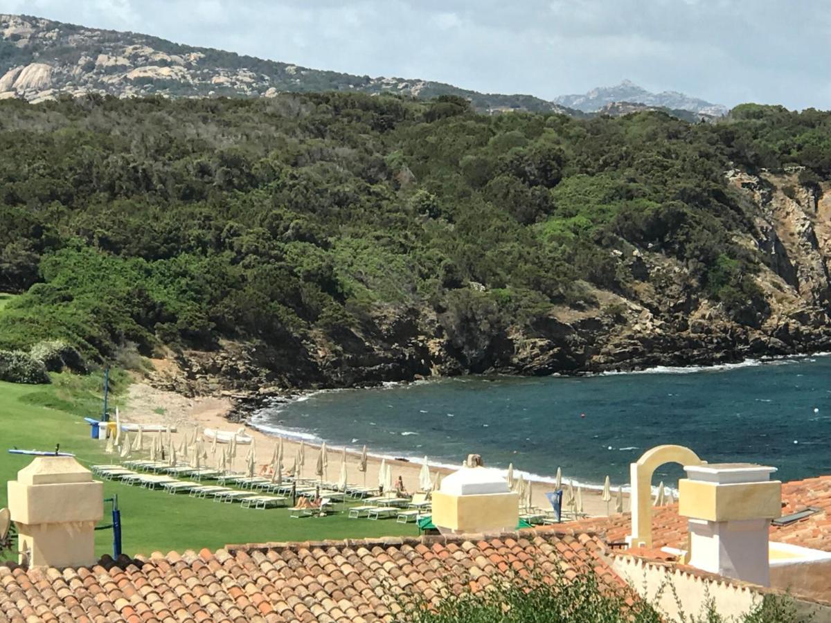 ポルト・チェルボCala Del Faro - Casa Di Mareアパートメント エクステリア 写真