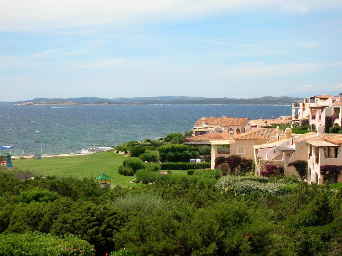 ポルト・チェルボCala Del Faro - Casa Di Mareアパートメント エクステリア 写真